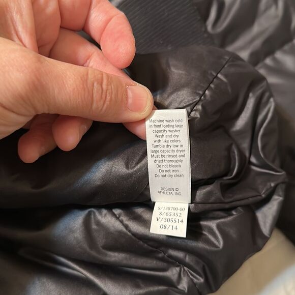 Athleta 1X Black Bomber Style Full Zip Puffer Winter Jacket - Picture 14 of 16